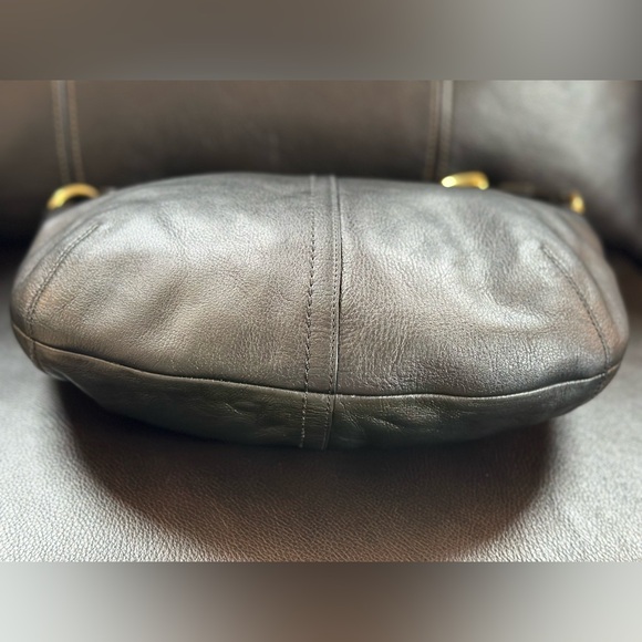 COACH VINTAGE! Black Leather Hobo Bag with Brass Hardware - Picture 8 of 13